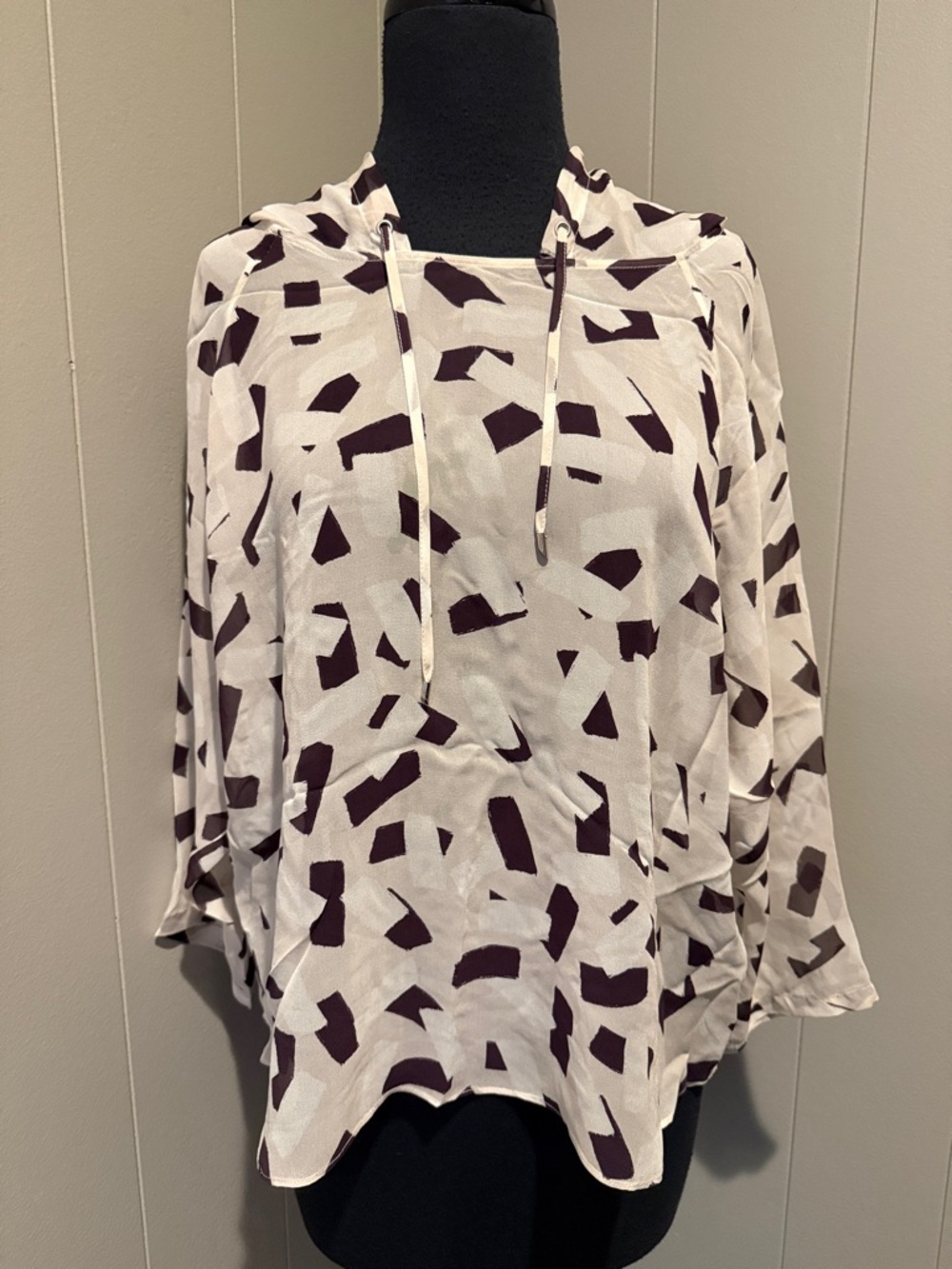 B38 TOWNSEN Women’s Large Cream Sheer Hoodie with Dark Brown Abstract Print